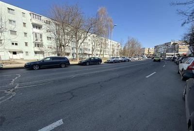 Apartament cu 2 camere semidecomandat în 9 Mai - 2