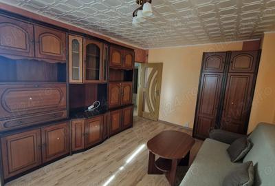 Vand apartament 2 camere, zona centrala - 2