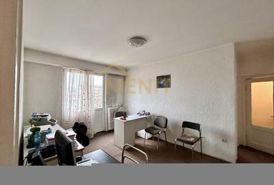 Apartament cu 2 camere semidecomandat în Central - 1
