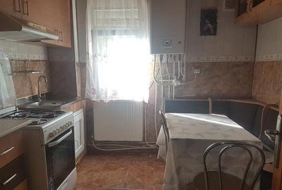 Apartament doua camere mobilat etaj 1 bucatarie mare Cornisa Scoala 10 - 28