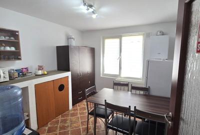 Apartament cu 4 camere decomandat în Lujerului