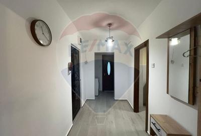 Apartament cu 2 camere decomandat, mobilat în 9 Mai - 7