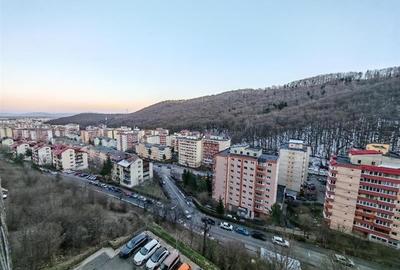 Apartament cu 2 camere nedecomandat, mobilat în Răcădău