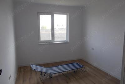 Casă cu 2 camere în Dumbrăvița - 13
