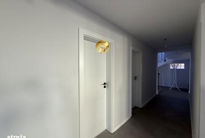 Casă cu 5 camere cu Teren 500 Mp în Central - 9