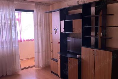 Apartament cu 3 camere decomandat în Central - 4