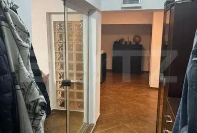 Apartament cu 4 camere decomandat, mobilat în Central - 3