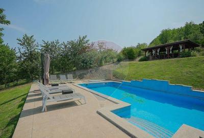Casă cu 5 camere cu Piscina în Dealuri Oradea - 2