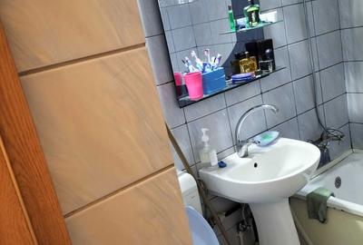 Apartament cu 2 camere decomandat în Micro 14 - 2