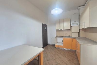 Casa cu 3 camere, gradina, zona Grivi?ei - Calugareni. - 9