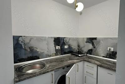 Inchiriez Garsoniera 33 mp in Circumvalatiunii langa GymOne, Etaj 6 de la Proprietara. libera Inchiriez Garsoniera 33 mp in Circumvalatiunii langa GymOne, Etaj 6 de la Proprietara. libera - 2