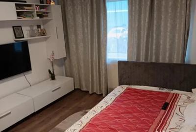 Apartament cu 2 camere semidecomandat în Centrul Civic - 1