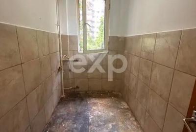 Apartament cu 3 camere semidecomandat în Teiul Doamnei - 3