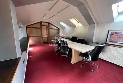 Casă individuală cu 9 camere cu Canalizare în Parcul Carol - 3