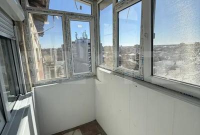 Apartament cu 3 camere decomandat în Micro 4 - 10