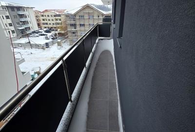 Apartament cu 2 camere decomandat în Balciu - 2