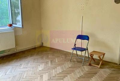 Apartament cu 4 camere semidecomandat în Tăbăcărie - 1