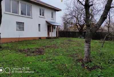 Vând casa nefinisata la interior si teren 4.000 mp - 4
