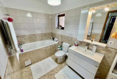 Casă cu 3 camere cu Teren 198 Mp în Micești - 4