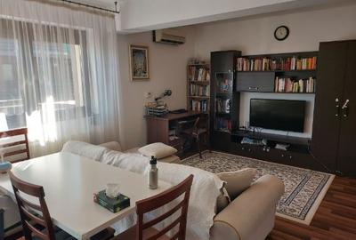 Apartament cu 2 camere decomandat în Popești-Leordeni - 1