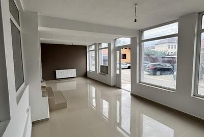 Apartament cu 5 camere decomandat în Pianu de Jos - 1