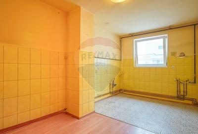 Apartament cu 3 camere circular în Astra - 7