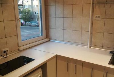 Garsonieră decomandată în Romană - 1
