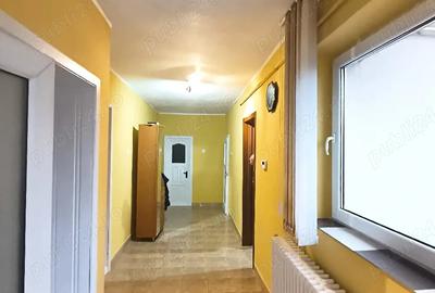 Casă cu 3 camere în Dâmbul Rotund - 1