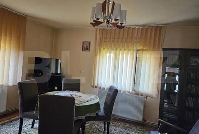 Casă cu 4 camere cu Teren 2432 Mp în Central - 3