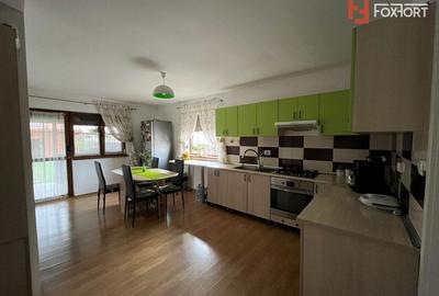 Duplex cu 4 camere cu Canalizare în Giroc - 2