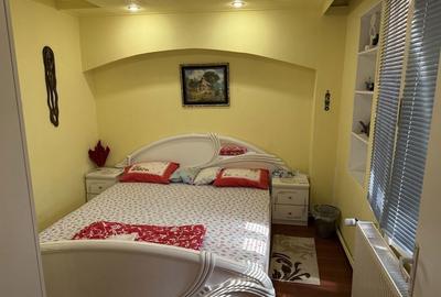 Apartament cu 3 camere decomandat în Central - 4