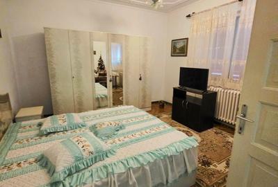 Casă cu 5 camere cu Teren 816 Mp în Central - 3