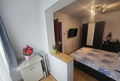 Resita, 3 Cam. Mobilat Utilat, Et. 2, Micro 3 - 7