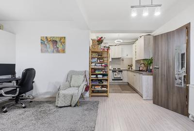 Apartament cu 3 camere semidecomandat, mobilat în Bucureștii Noi - 10