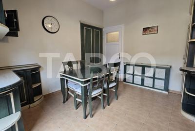 Apartament cu 3 camere semidecomandat, mobilat în Central - 12