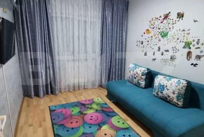 Apartament cu 3 camere în Micro 13 - 1