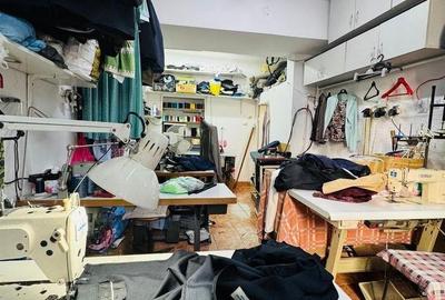 Spațiu comercial, de 40 mp, în Central - 4