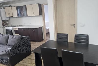 Apartament cu 2 camere, mobilat în Tractorul - 3