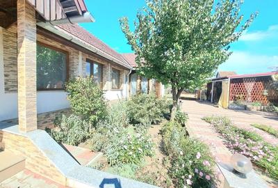 Casa individuala spatioasa, renovata total pe parter I Recas - 2