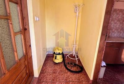 Casă cu 5 camere cu Teren 231 Mp în Chercea - 9