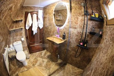 Casă cu 4 camere cu Teren 2000 Mp în Central - 7