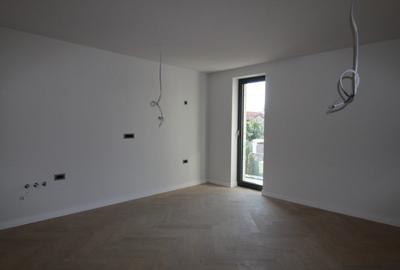 4 camere 3 bai 2 terase mari 2 locuri de parcare.ARQA. zona Jollie Ville Volunta - 18