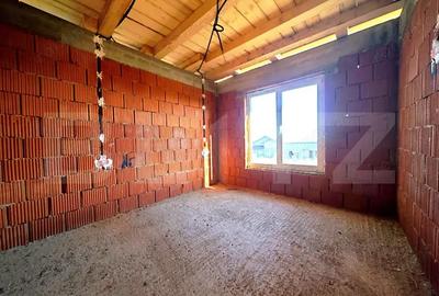 Casă cu Teren 600 Mp în Paleu - 1