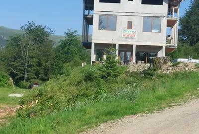 Pensiune in constructie Pasul Valcan ( - 2