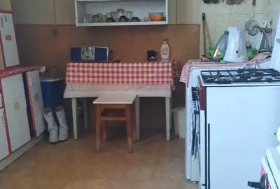 Vand apartament cu doua camere central in Oradea - 7