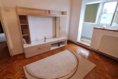 Apartament cu 2 camere, mobilat în Centrul Civic