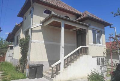 Casă cu 4 camere decomandat în Ighiu - 15