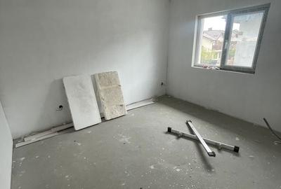 Casă cu 4 camere cu Teren 250 Mp în Clinceni - 2