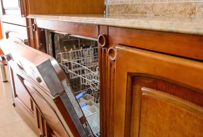 Închiriere  3 Camere în Mamaia - Regent, Zona Vega 500 euro - 24