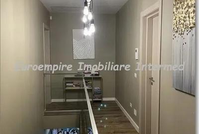 Casă cu 4 camere cu Teren 221 Mp în Sud - 4